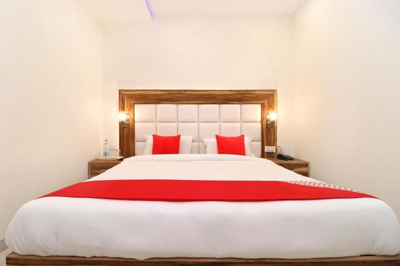 Hotel D Plaza Zirakpur Экстерьер фото