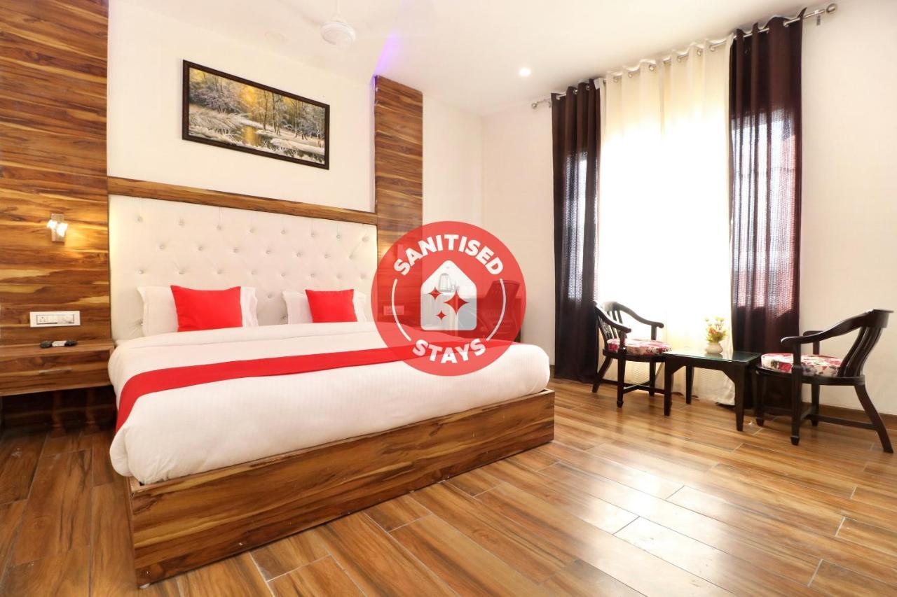 Hotel D Plaza Zirakpur Экстерьер фото