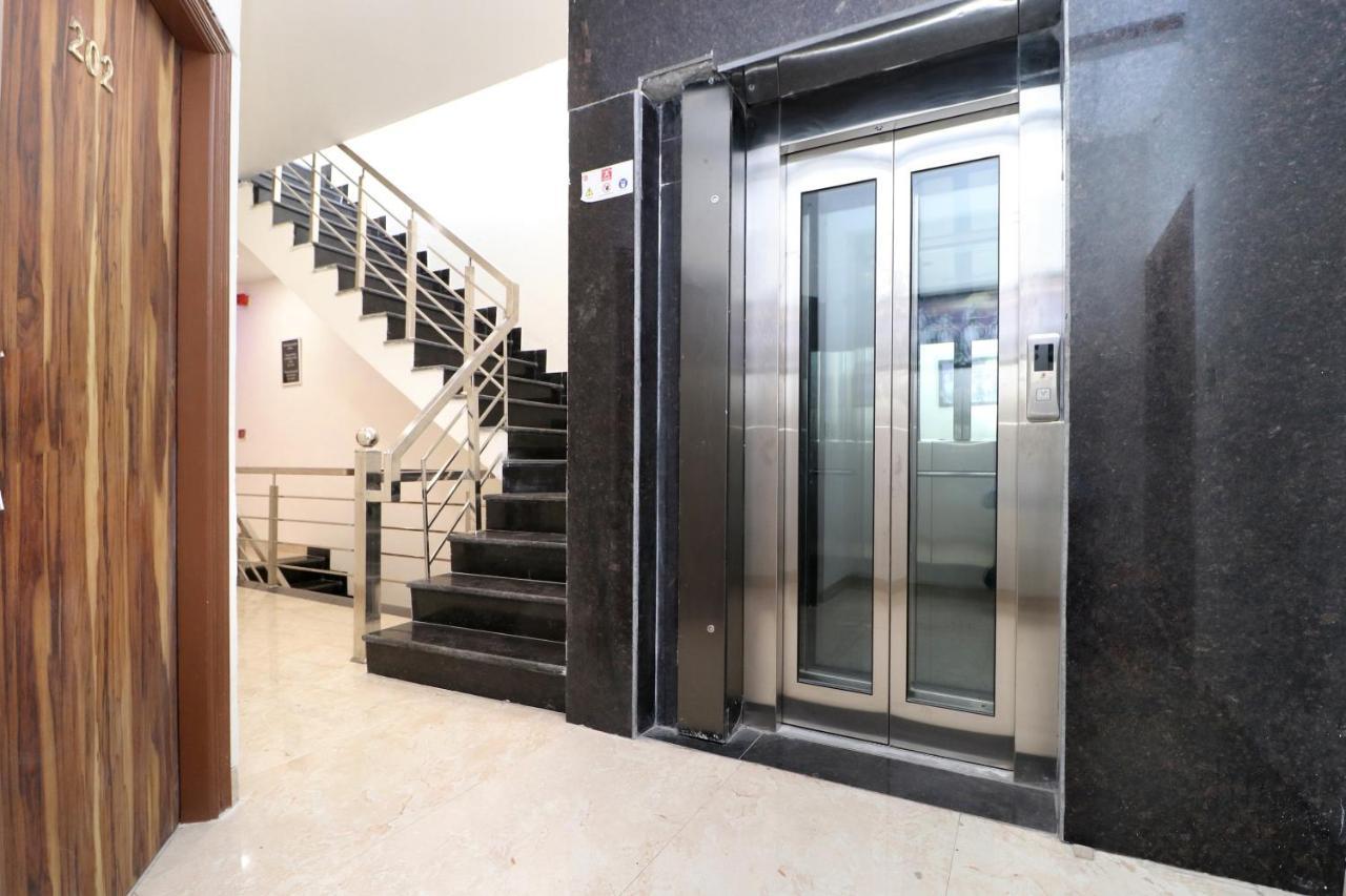 Hotel D Plaza Zirakpur Экстерьер фото