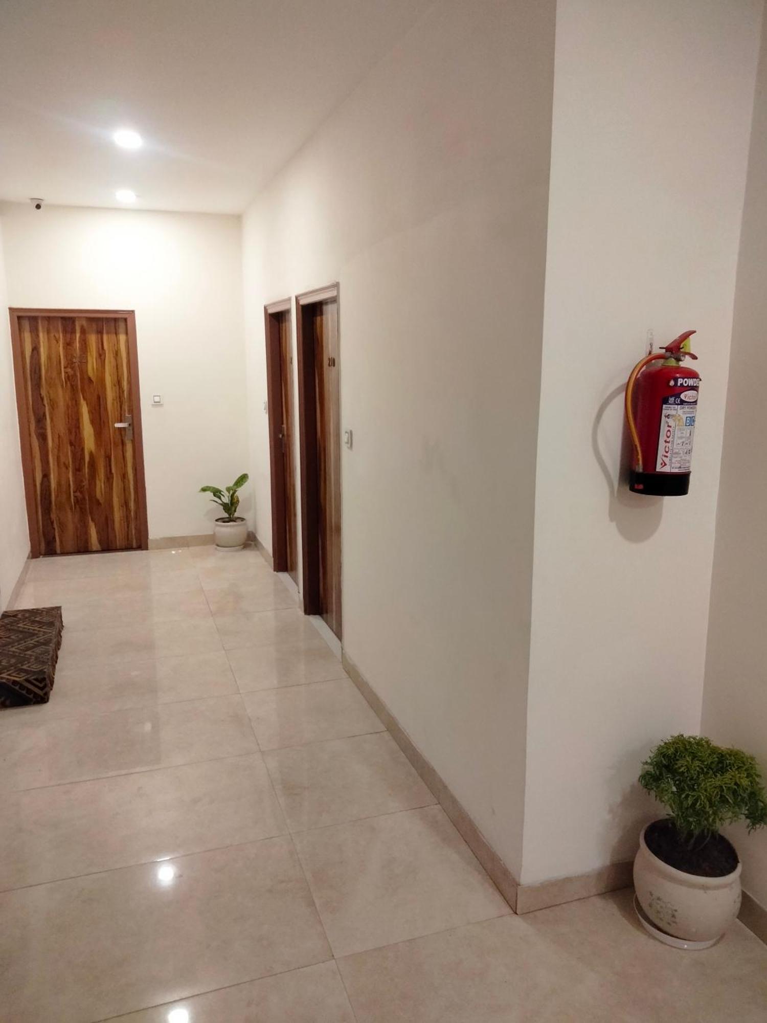 Hotel D Plaza Zirakpur Экстерьер фото