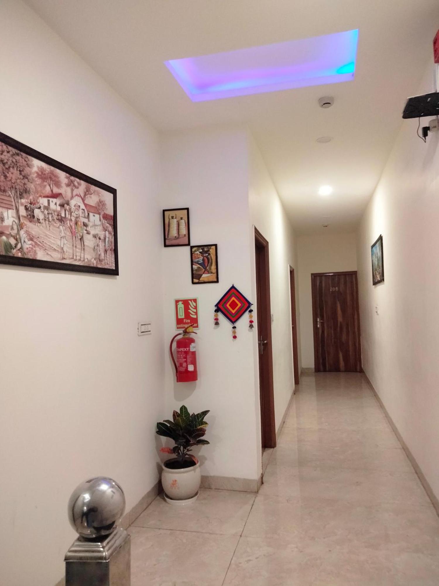 Hotel D Plaza Zirakpur Экстерьер фото