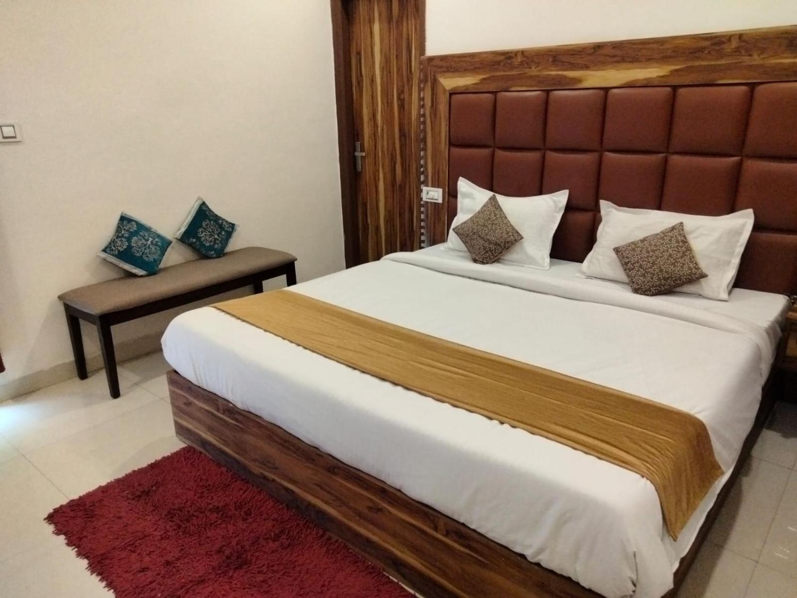 Hotel D Plaza Zirakpur Экстерьер фото