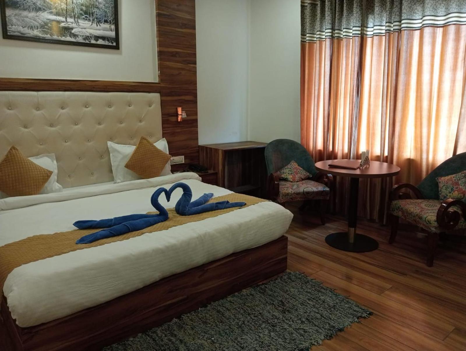 Hotel D Plaza Zirakpur Экстерьер фото